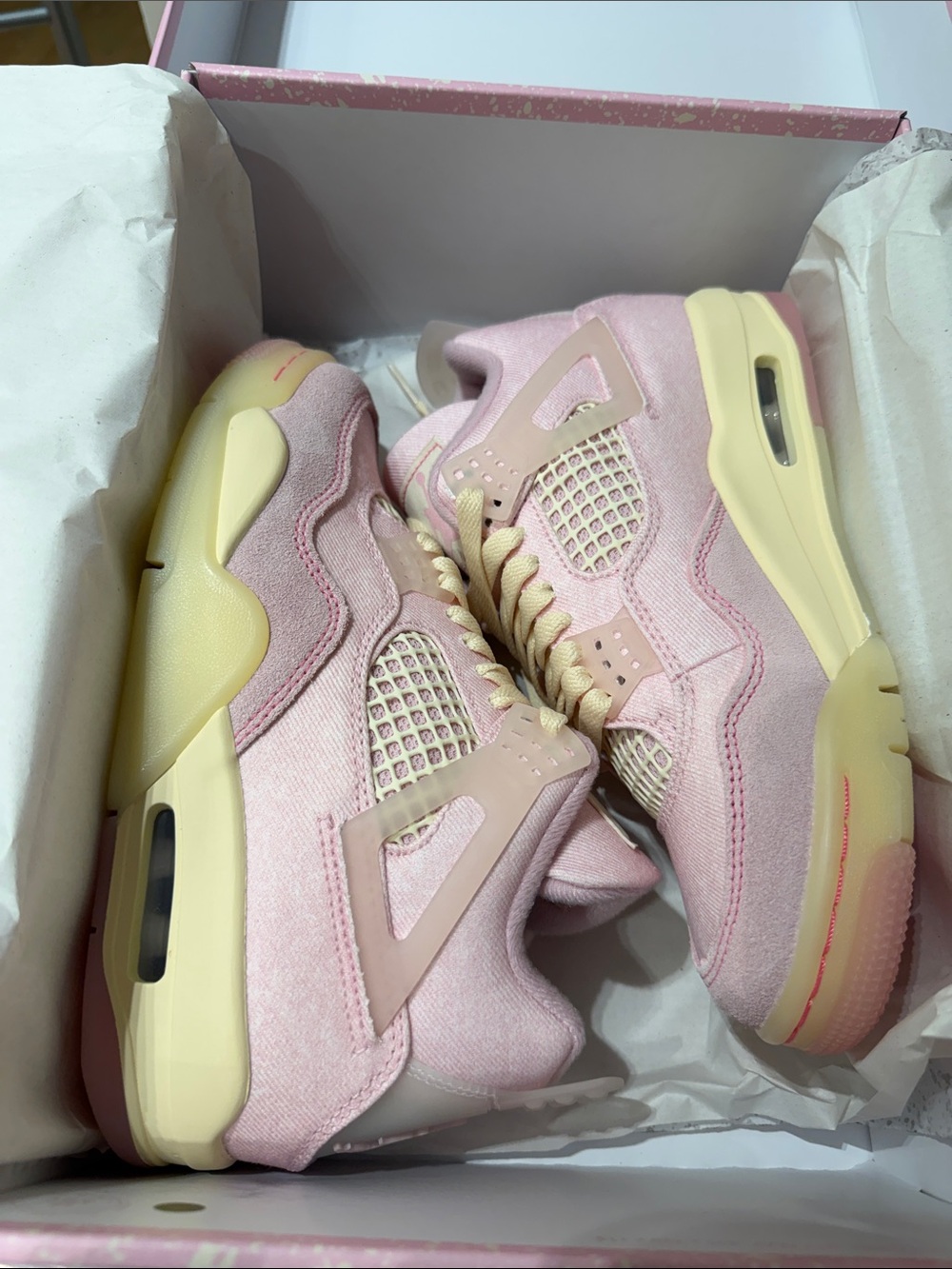 Nike Air Jordan 4 Retro pearl pink and iced carmine